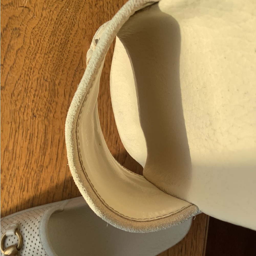 Gucci Suede Slides - Picture 5 of 5